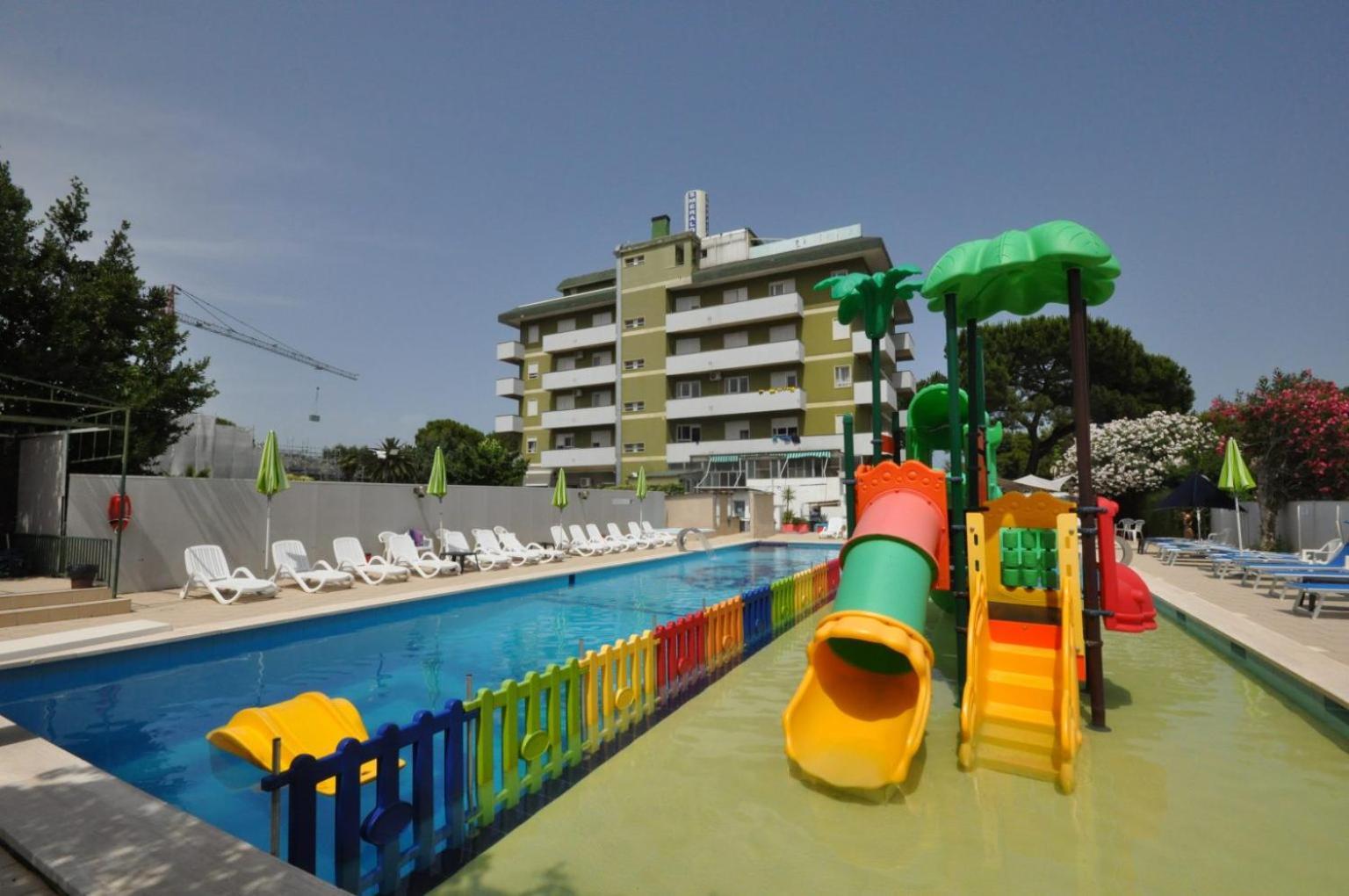 Hotel Smeraldo Giulianova Exterior photo