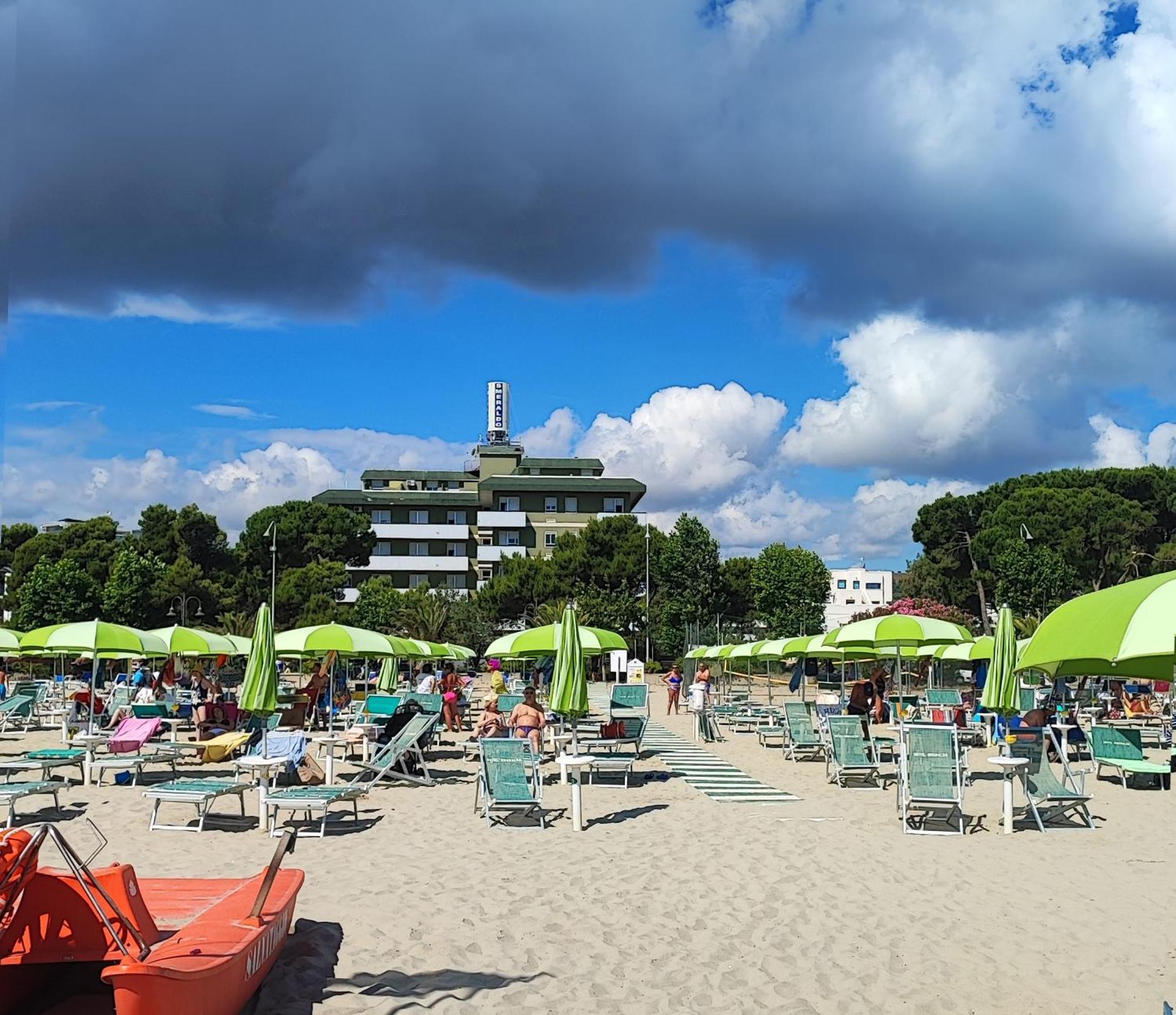 Hotel Smeraldo Giulianova Exterior photo