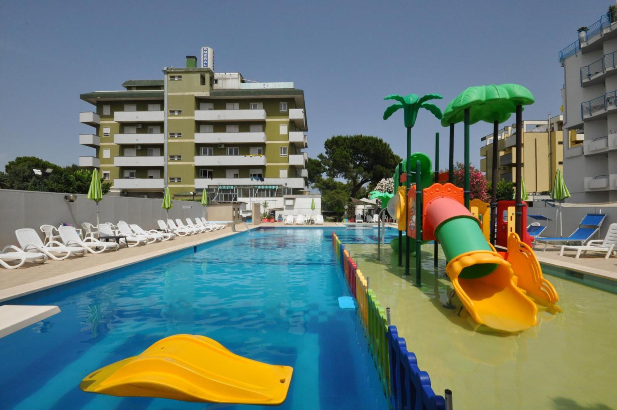 Hotel Smeraldo Giulianova Exterior photo